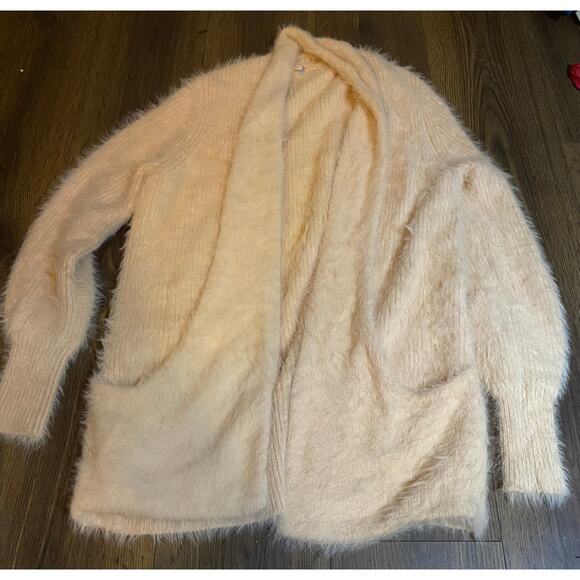 EUC Anthropologie Knitted & Knotted Pink Fuzzy Eyelash Cardigan XS Oversized Fit - Picture 11 of 14